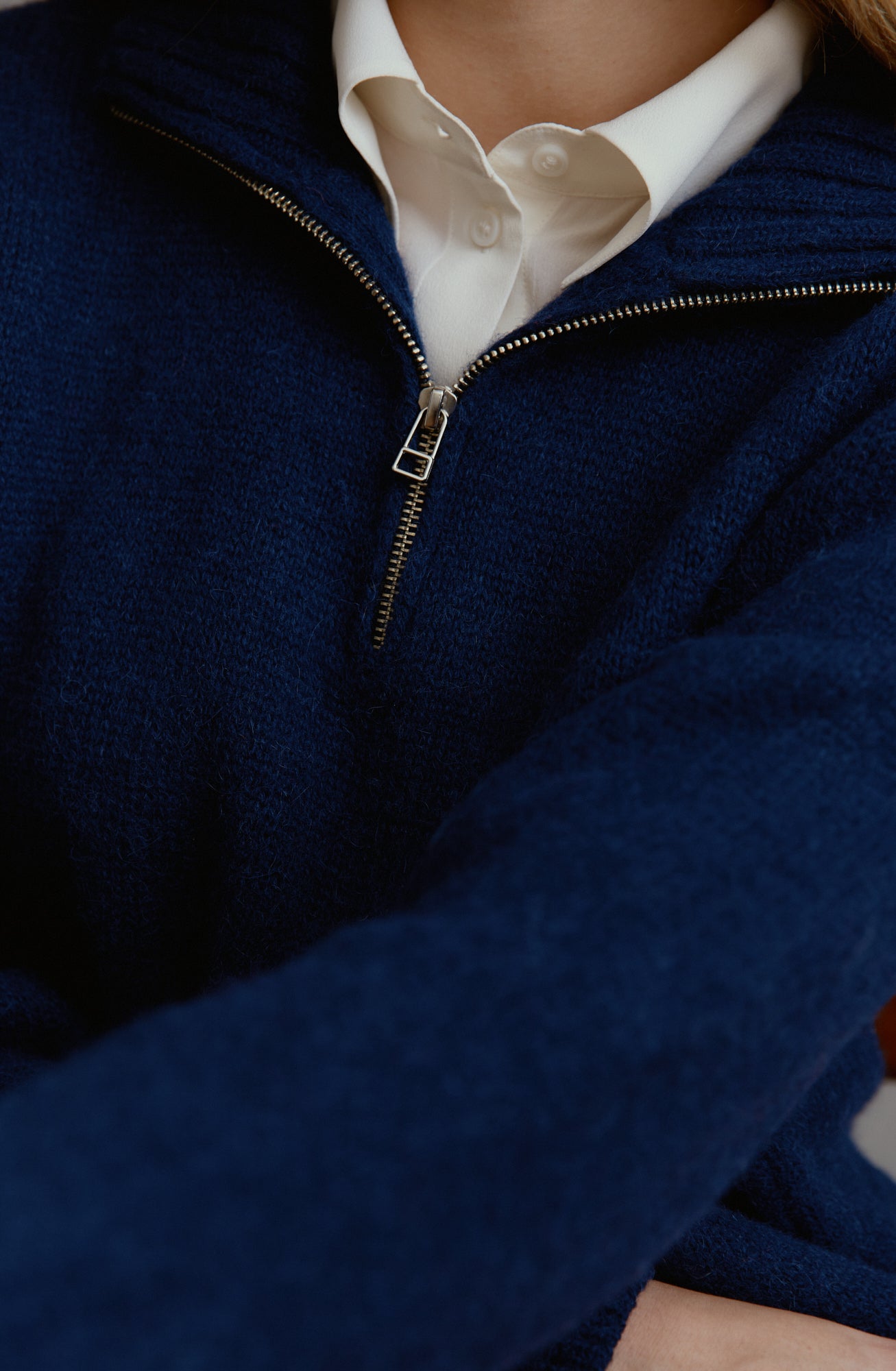 Troyer high-neck sweater made of alpaca in navy blue