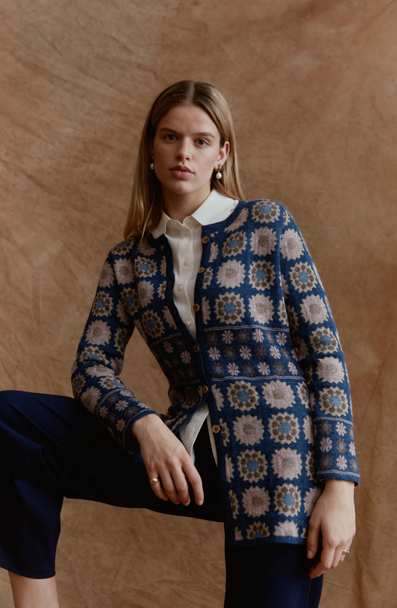 Theresa Jaquard Cardigan Jeans aus 100% Alpaka