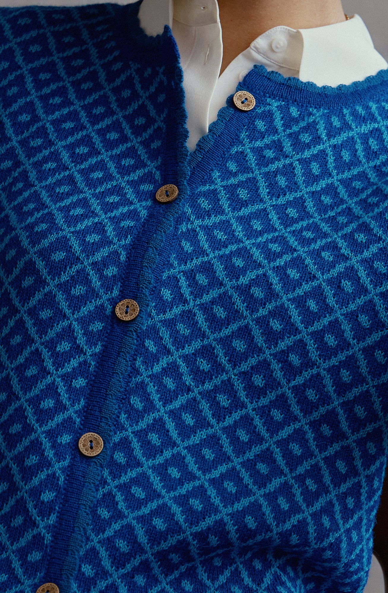 Aura Alpaka Jacquard Cardigan in Blau