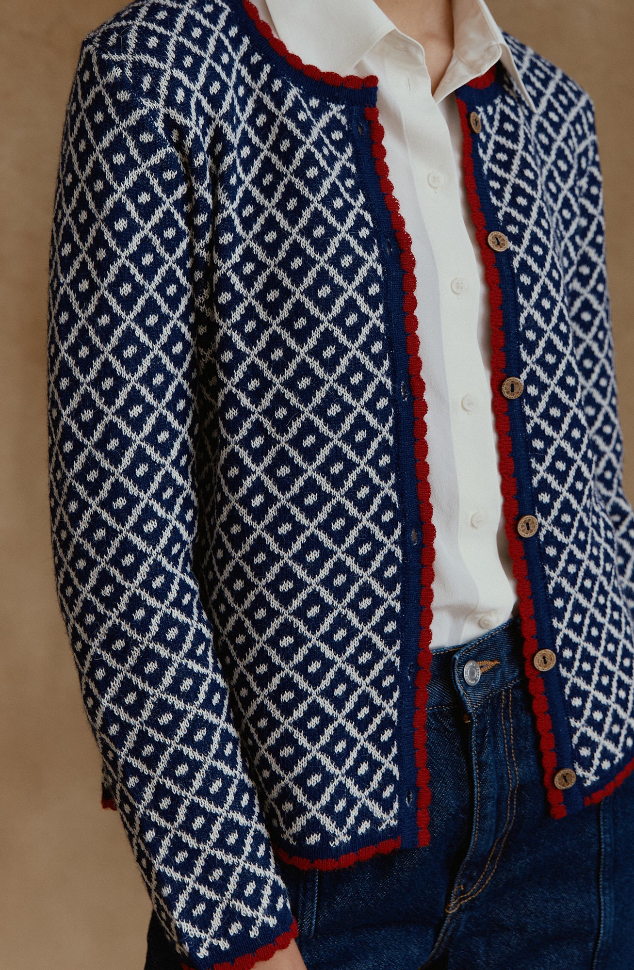 Aura Alpaka Cardigan in Navy
