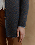 Alpaka Aura Cardigan in Jeans lang von Manuela Bedford