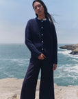 Alpaka Boucle Strickjacke Cruz in Marineblau von Manuela Bedford