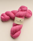Baby Alpaka Strickgarn von Manuela Bedford in Fuchsia