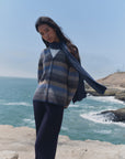 Alpaka Strickjacke Zigzag in Jeans von Manuela Bedford