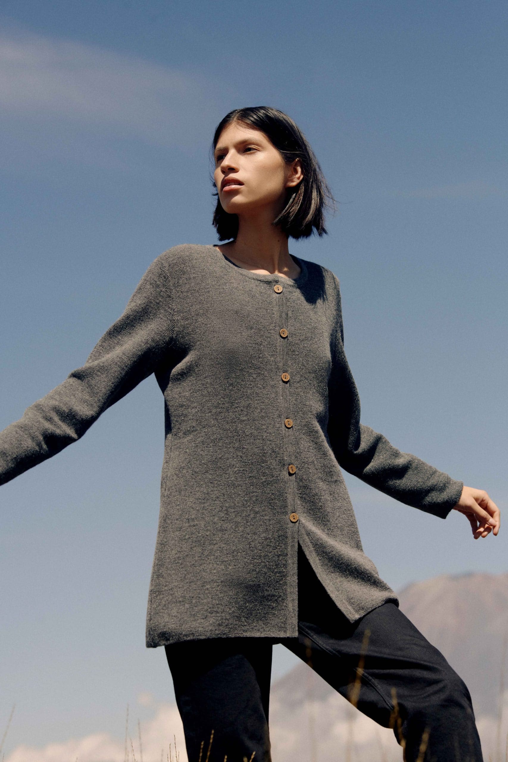 Long elegant alpaca cardigan in grey