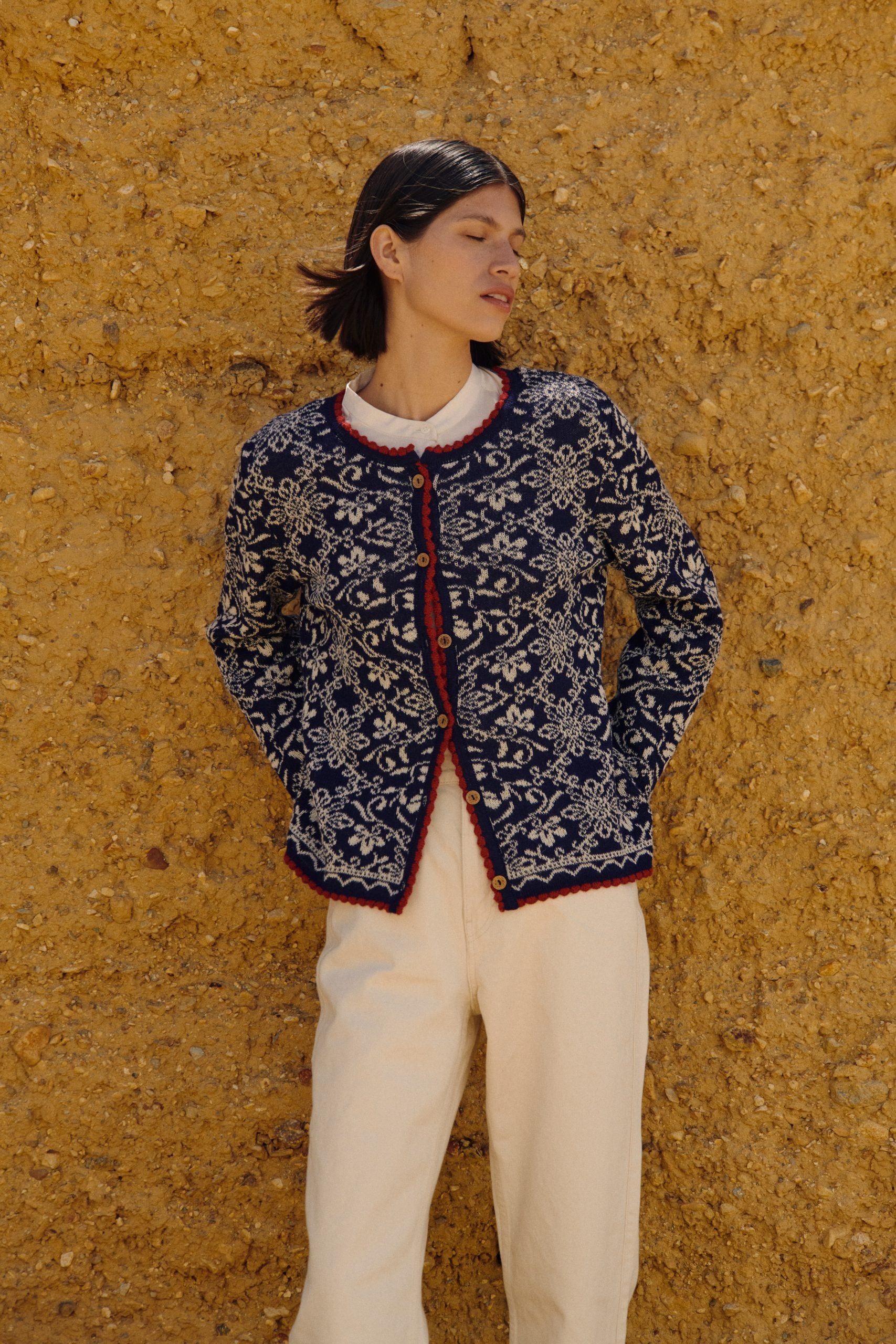 Camila Cardigan in Marine aus 100% Alpaka Wolle