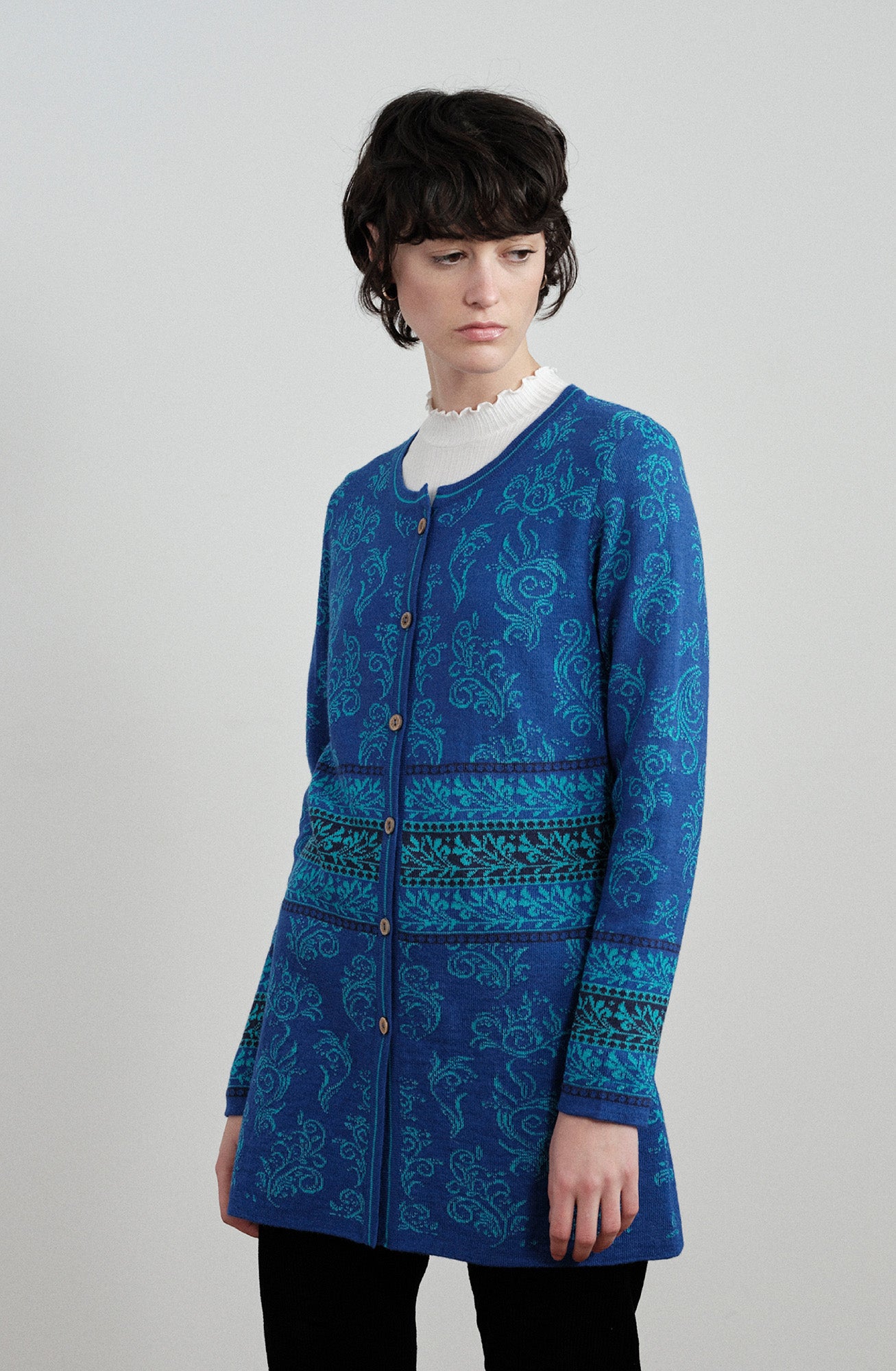 Alpaka Cardigan in Blau von Manuela Bedford