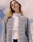 Alpaka Jacquard Strickjacke in Marine von Manuela Bedford