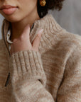 Troyer Stehkragen Pullover aus Baby Alpaka Detailansicht