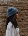 Alpaka Beanie in Jeans von Manuela Bedford 