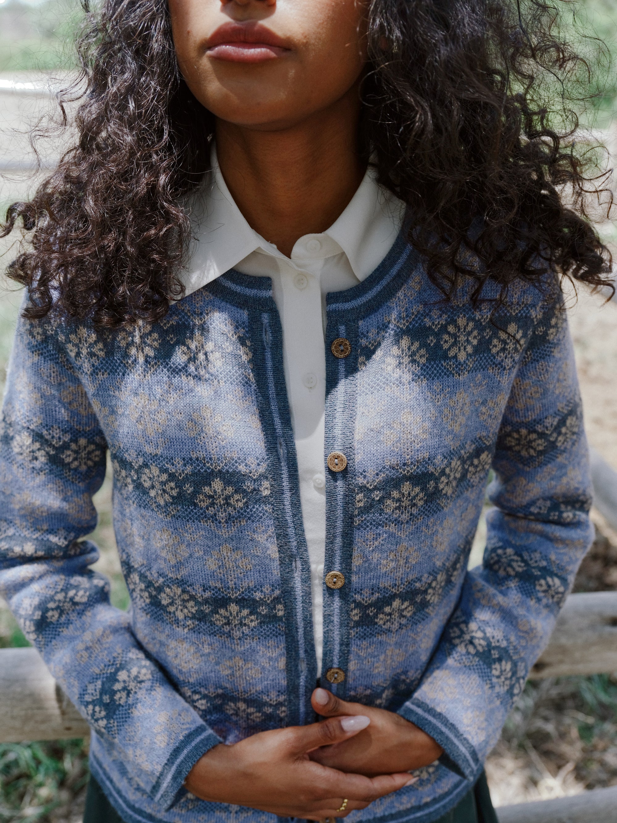 Alpaka Strickjacke in Hellblau von Manuela Bedford 