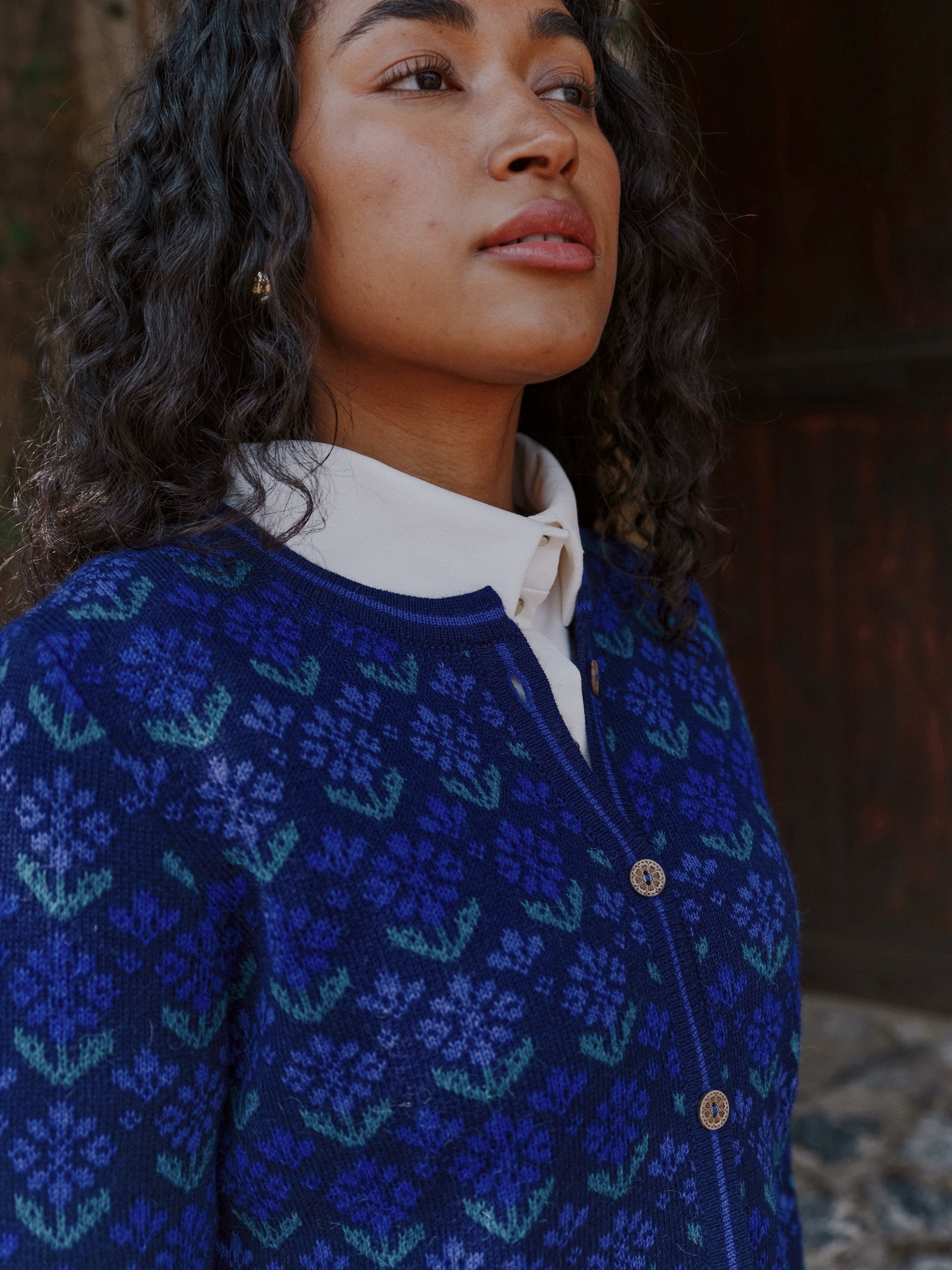 Alpaka Strickjacke in Blau von Manuela Bedford 