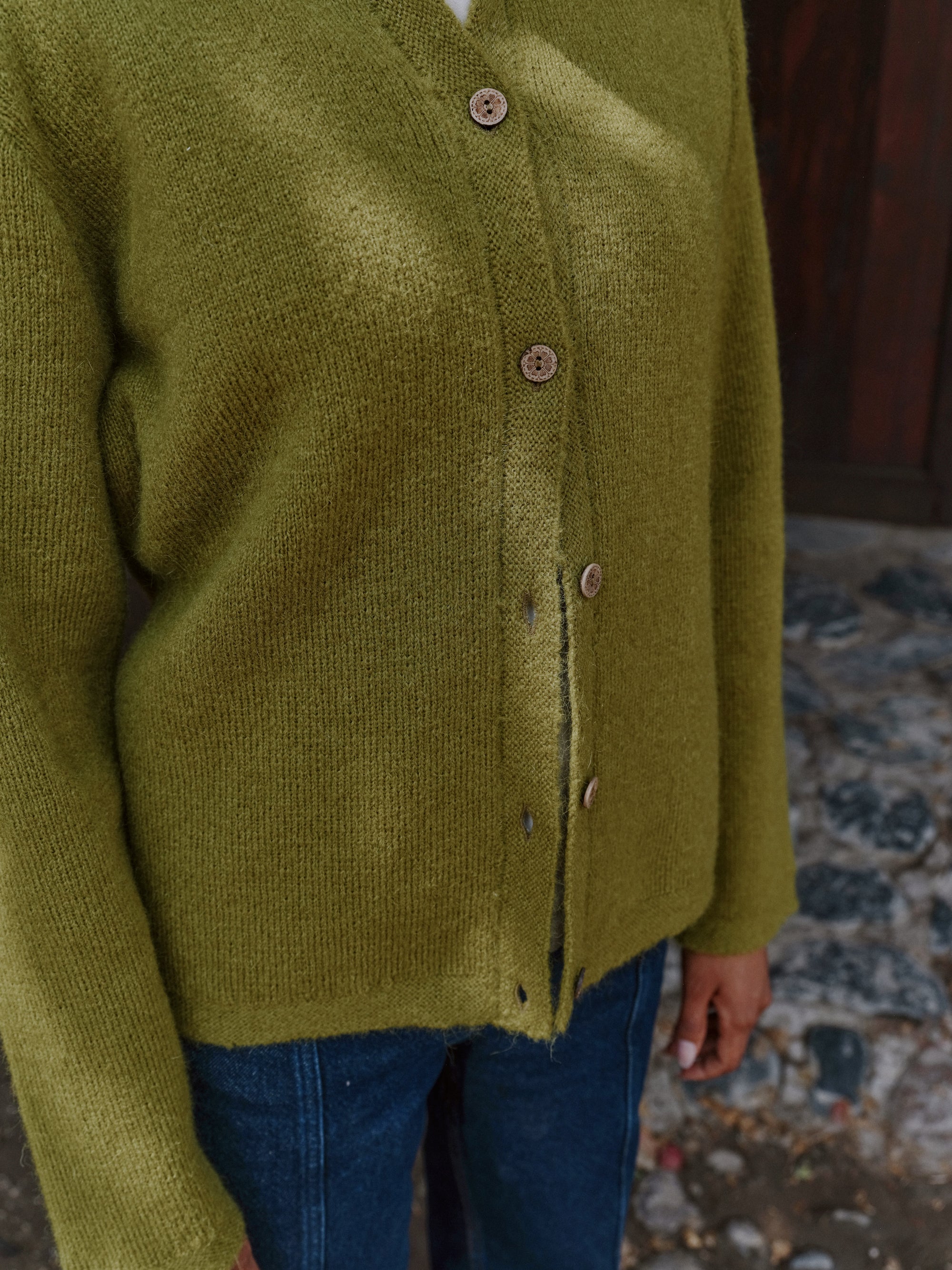 Alpaka Strickjacke in Grün von Manuela Bedford 
