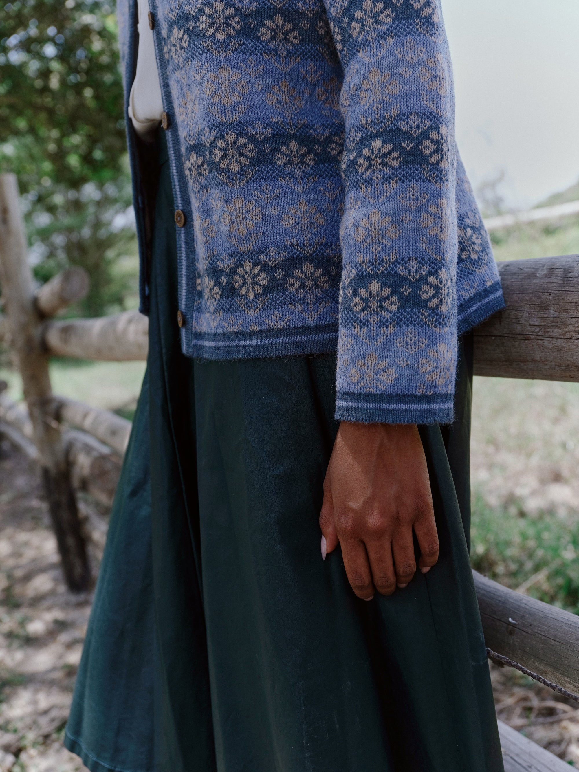 Alpaka Strickjacke in Hellblau von Manuela Bedford 