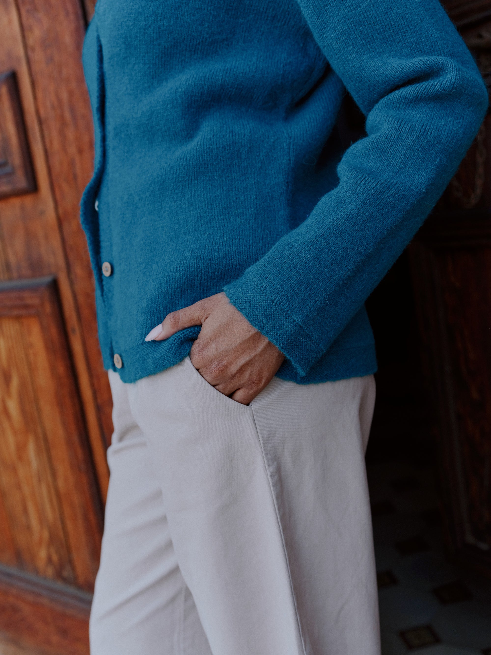 Alpaka Strickjacke in Türkis von Manuela Bedford 