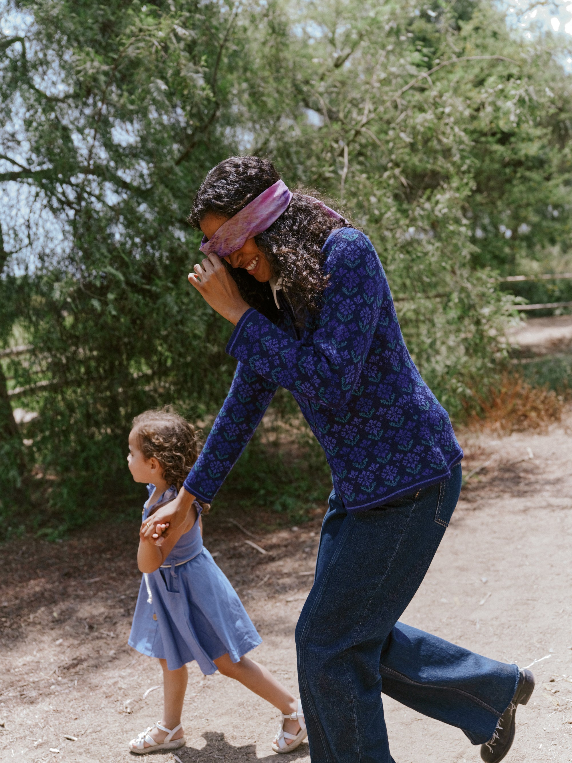 Alpaka Strickjacke in Blau von Manuela Bedford 