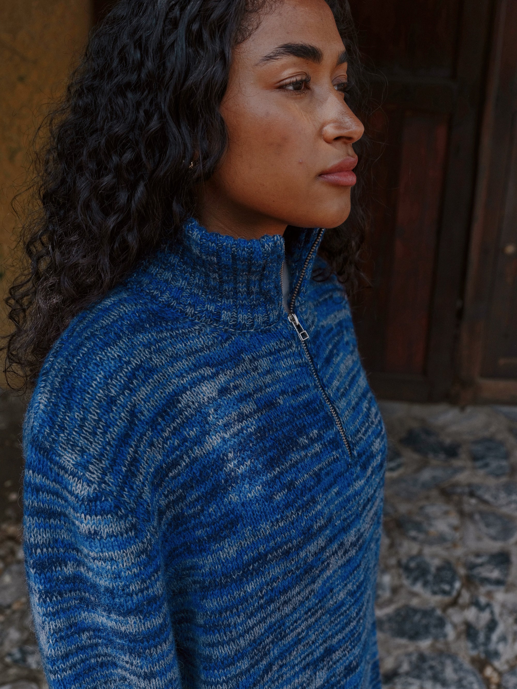 Alpaka Strickjacke in Blau von Manuela Bedford 