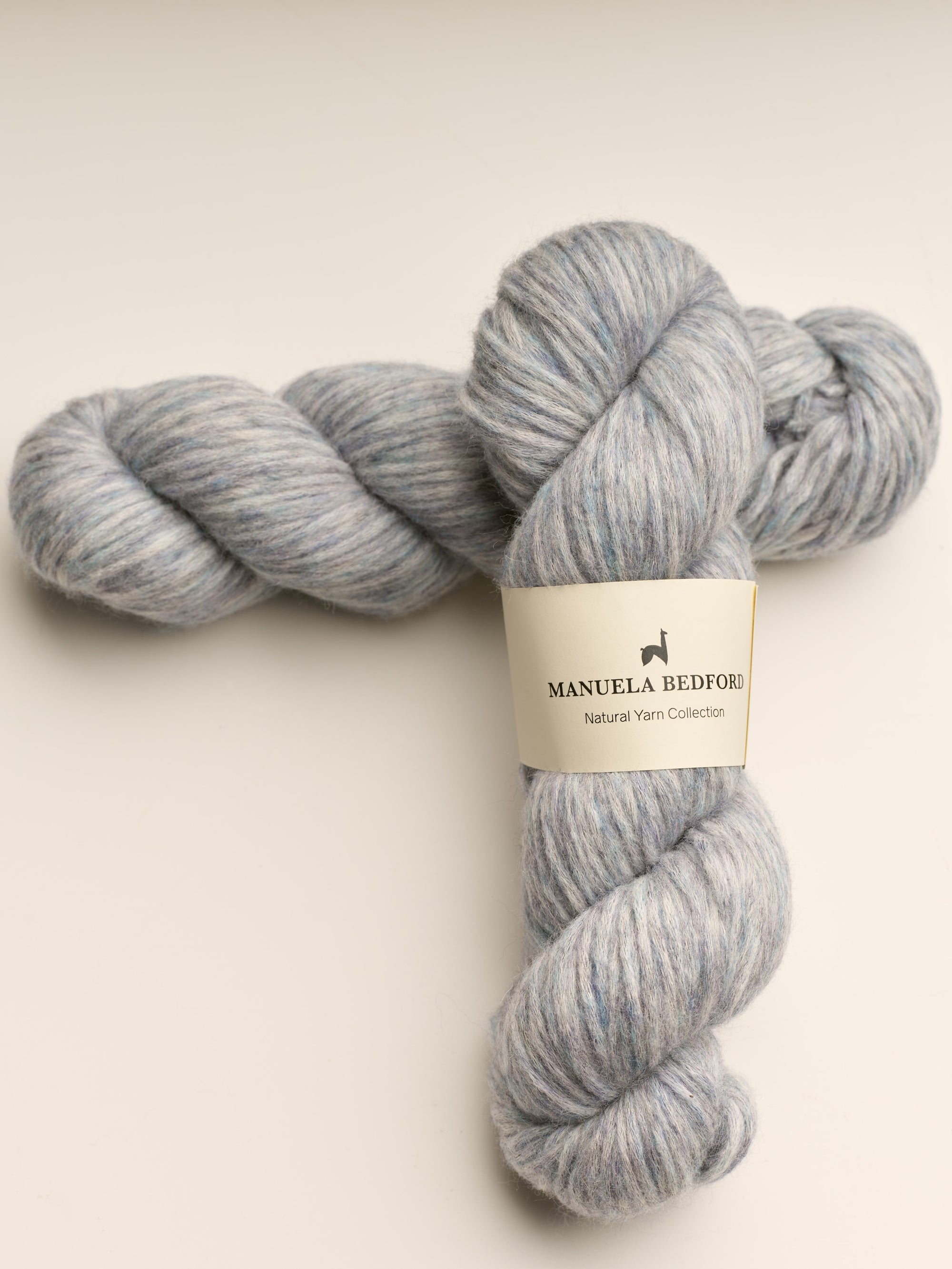 Baby Alpaka Strickgarn von Manuela Bedford in Hell-Blau 