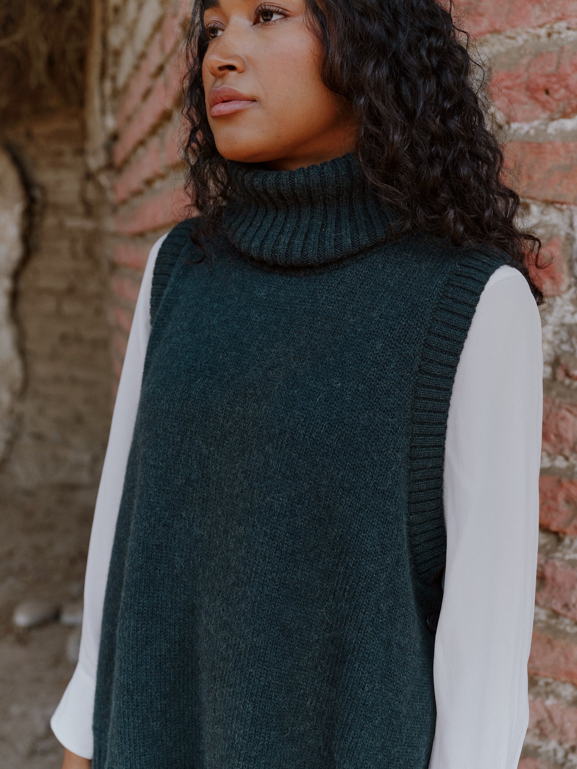 Alpaka Strickjacke in Grün von Manuela Bedford 