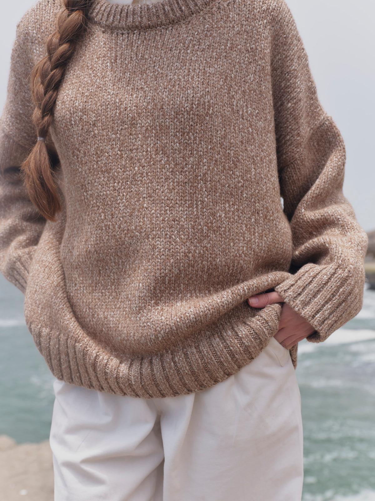 Alpaka Rundhals Pullover Vero in Braun von Manuela Bedford 