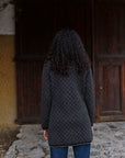 Alpaka Strickjacke Aura von Manuela Bedford Rückansicht