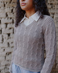 Baby Alpaka Pullover von Manuela Bedford in Taupe Frontalansicht