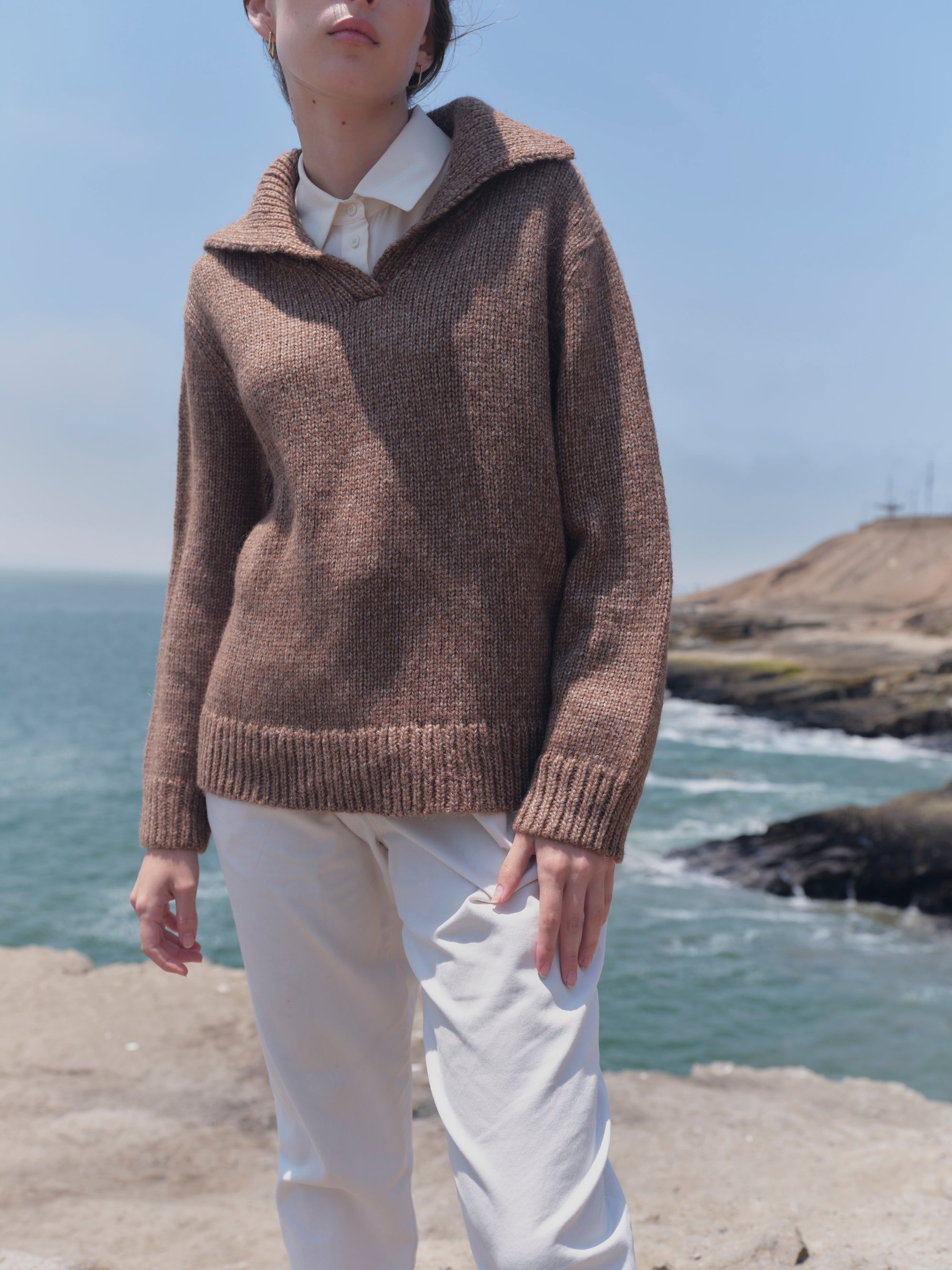 Alpaka Pullover Viacha in Braun von Manuela Bedford