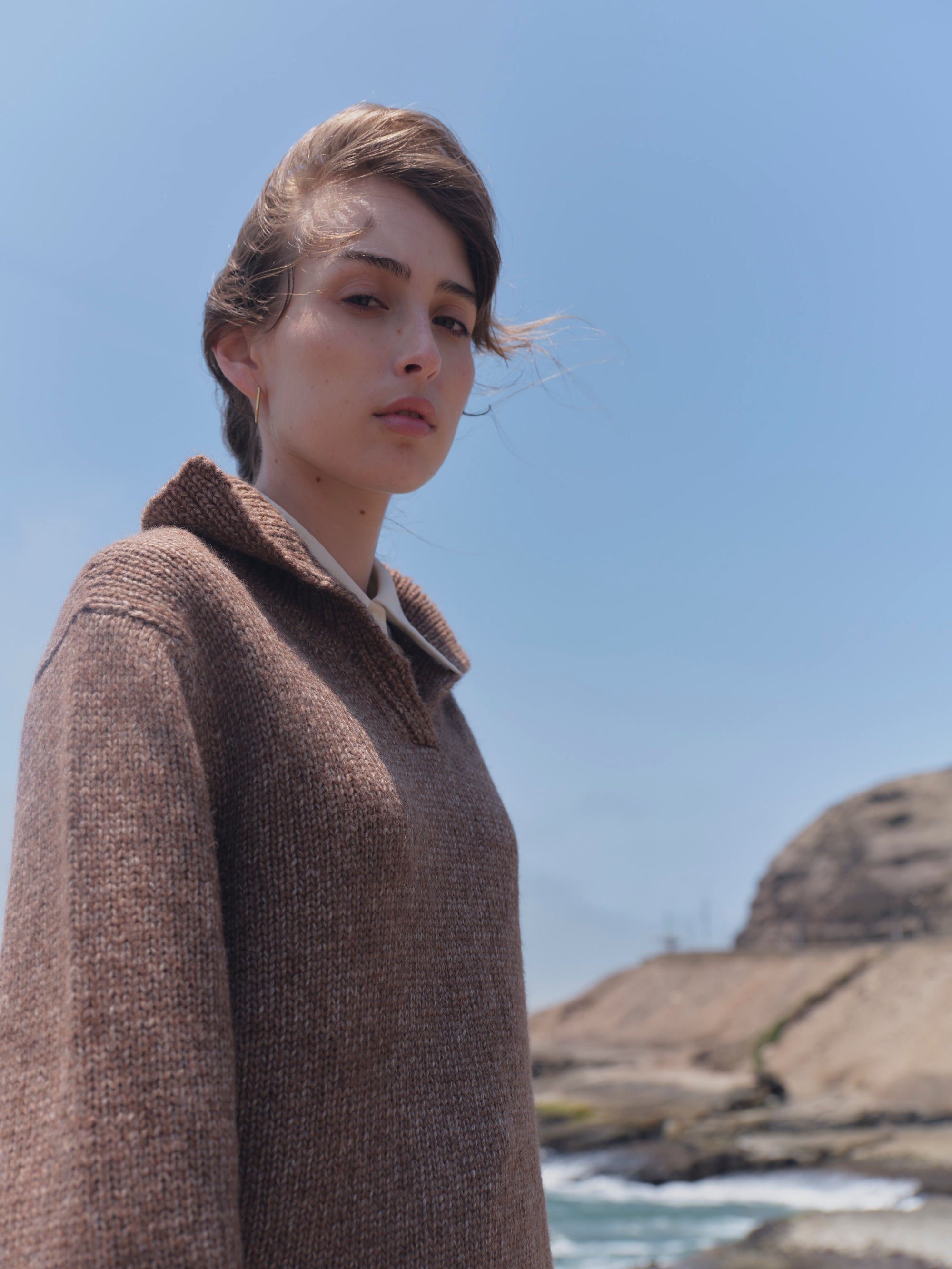 Alpaka Pullover Viacha in Braun von Manuela Bedford