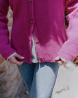Alpaka Strickjacke in Fuchsia von Manuela Bedford 