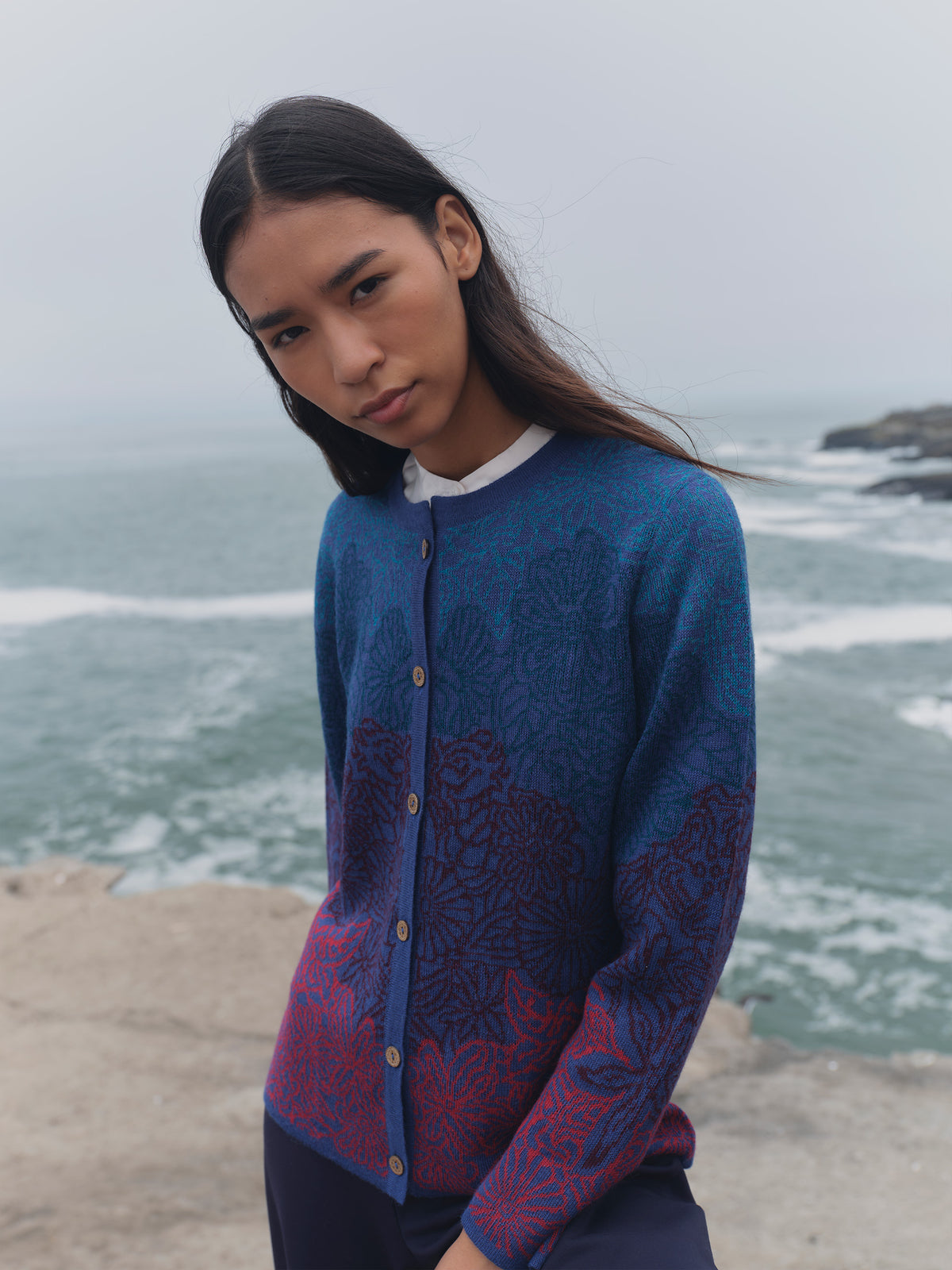 Alpaka Strickjacke JULI in Blau von Manuela Bedford