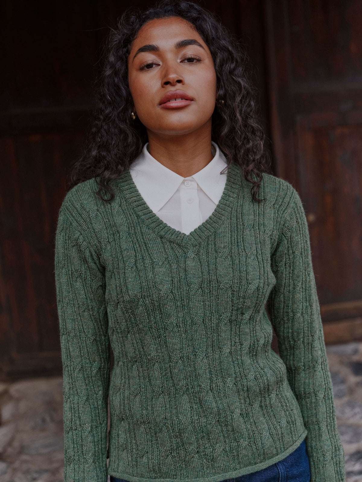Pullover Klassik aus Baby Alpaka in Grün von Manuela Bedford.