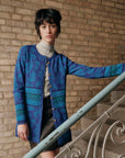 Alpaka Cardigan aus 100% Alpaka Wolle in Blau von Manuela Bedford