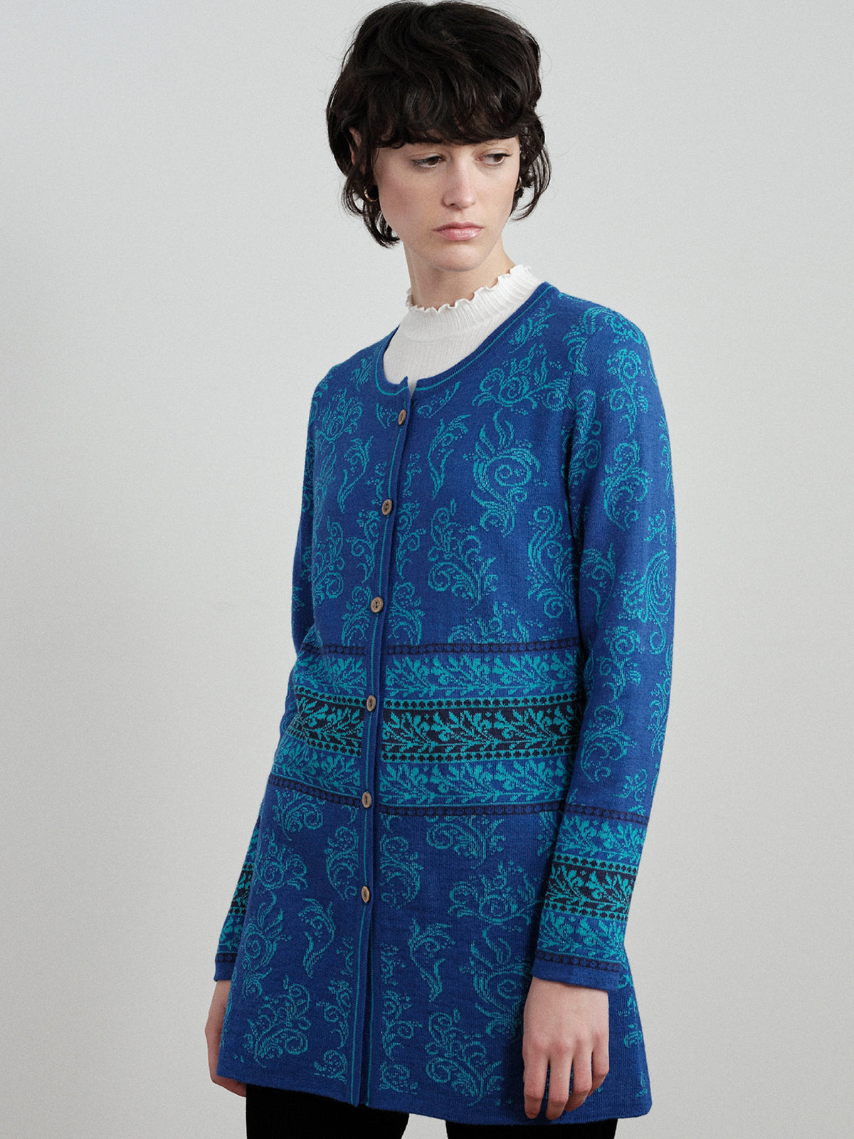 Alpaka Cardigan in Blau von Manuela Bedford