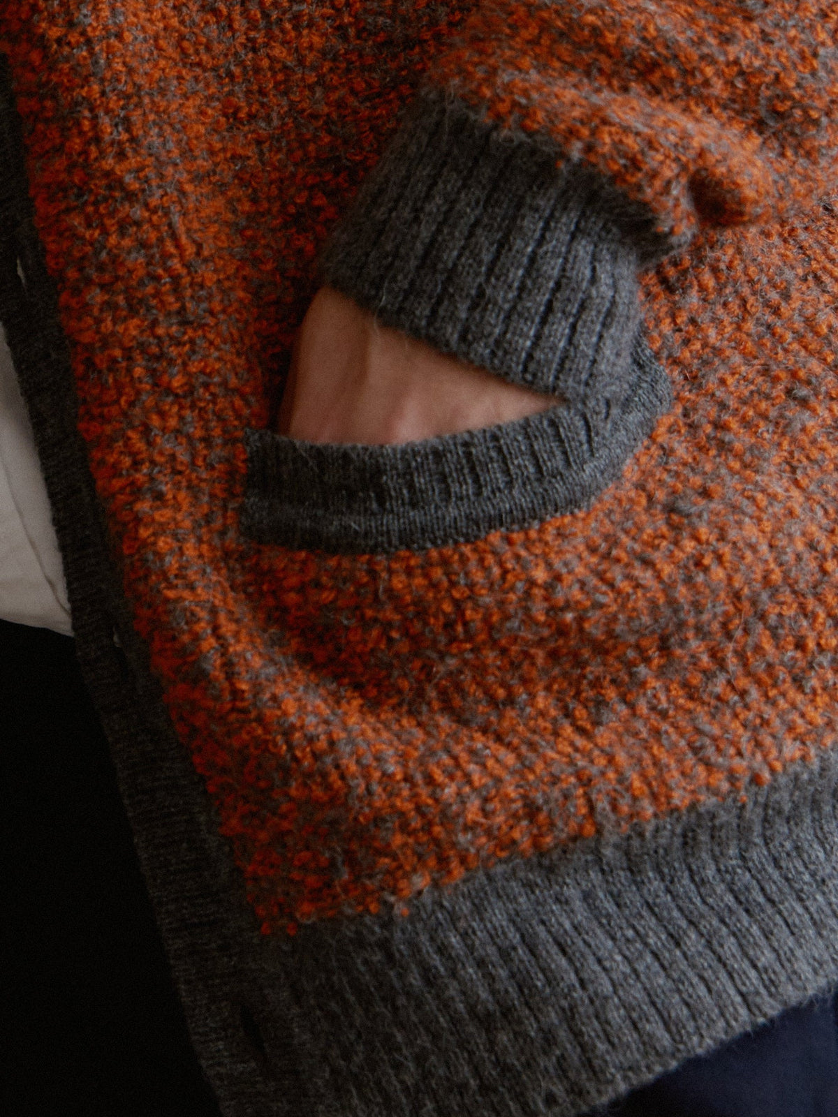 Viacha Boucle Alpaka Cardigan Detailansicht