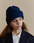 Alpaka Beanie in Blau aus Wollmix von Manuela Bedford
