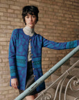 Alpaka Cardigan aus 100% Alpaka Wolle in Blau von Manuela Bedford
