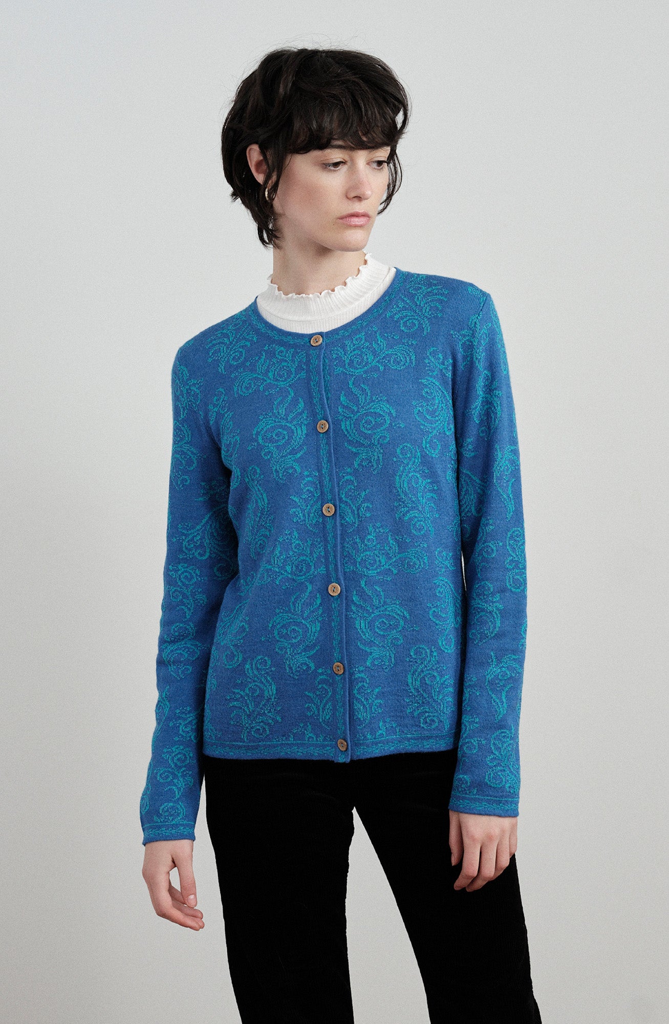 Alpaka Cardigan in Blau von Manuela Bedford