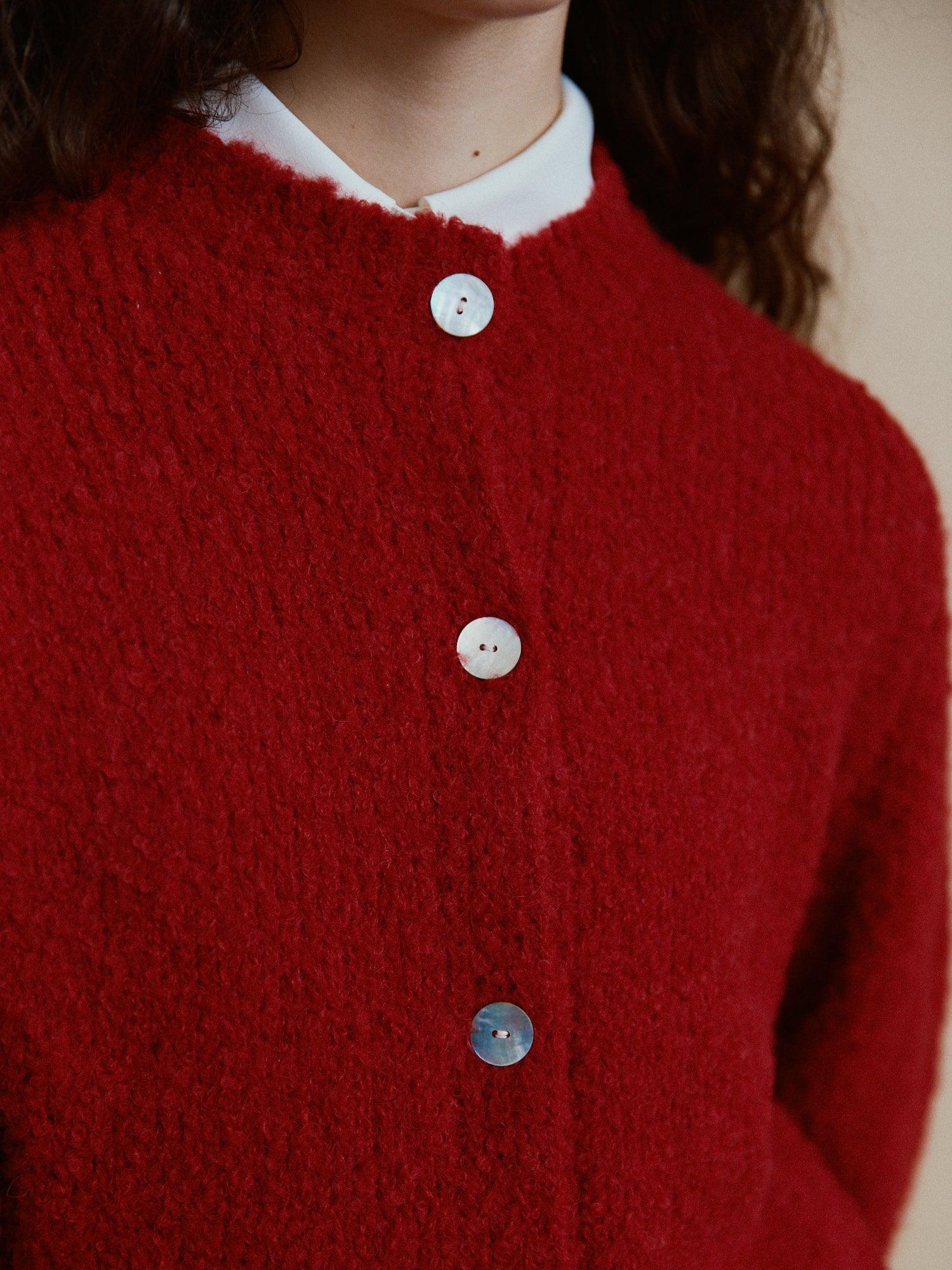 Alpaka Boucle Strickjacke aus Boucle Garn von Manuela Bedford