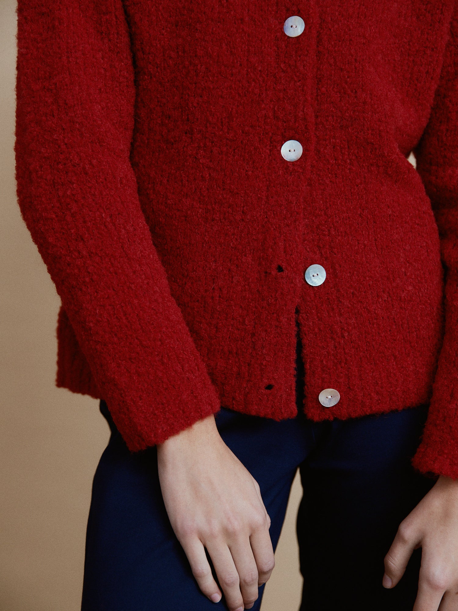 Alpaka Boucle Strickjacke aus Boucle Garn von Manuela Bedford