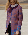 Alpaka Jacquard Strickjacke in Blau von Manuela Bedford