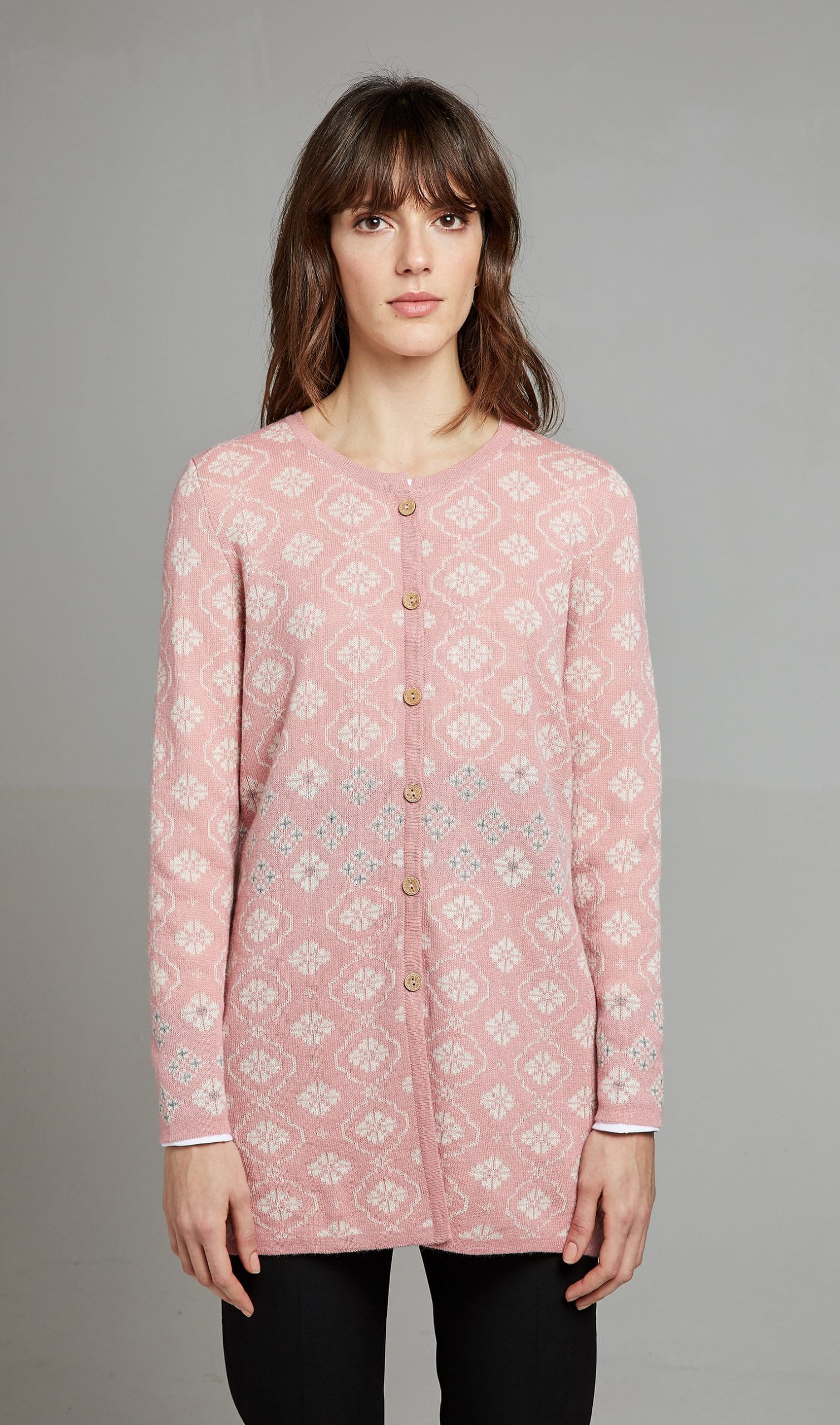 Lange Alpaka Strickjacke aus Baby Alpaka von Manuela Bedford