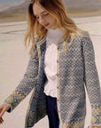 Alpaka Jacquard Strickjacke in Marine von Manuela Bedford