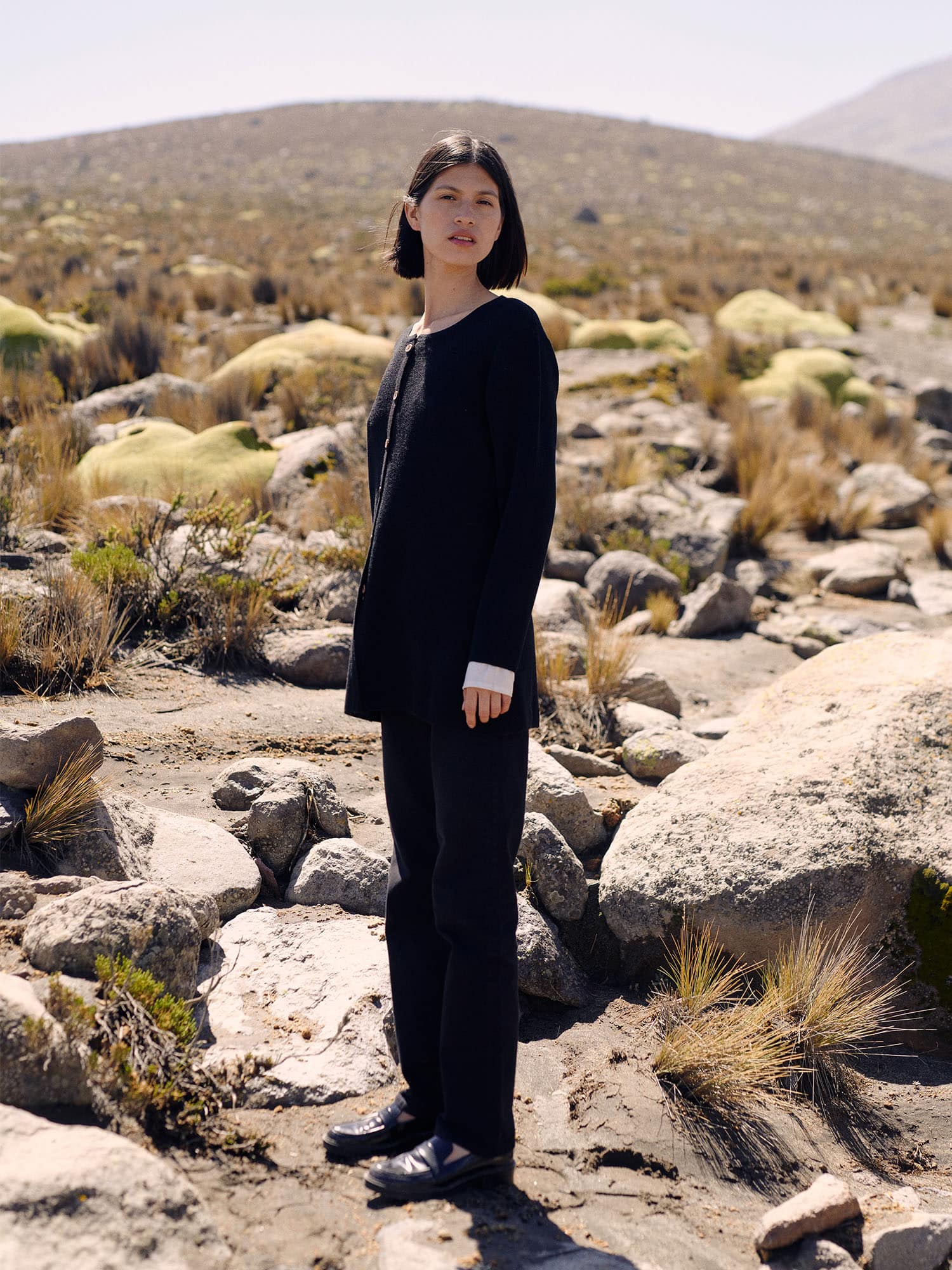 Alpaka Strickjacke in Schwarz aus reiner Alpakawolle von Manuela Bedford